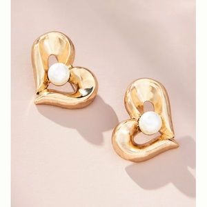 NWT Anthropologie Heart Pearl Earrings